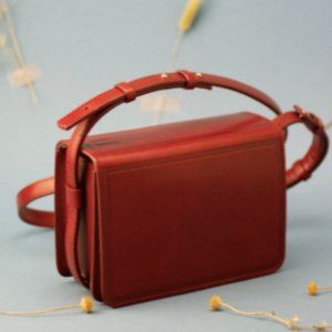 Iriarte Iriarte Douglas Small Leather Book Bag Red